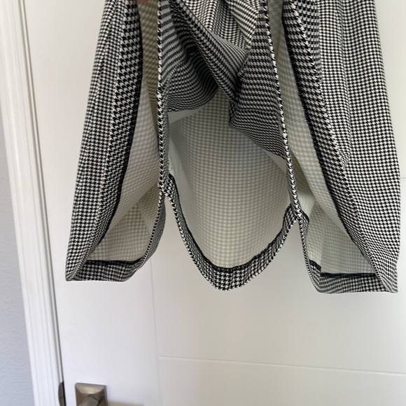 Raycavic houndstooth Japanese shorts with skirt overlay- large- item 1816 - Picture 3 of 10